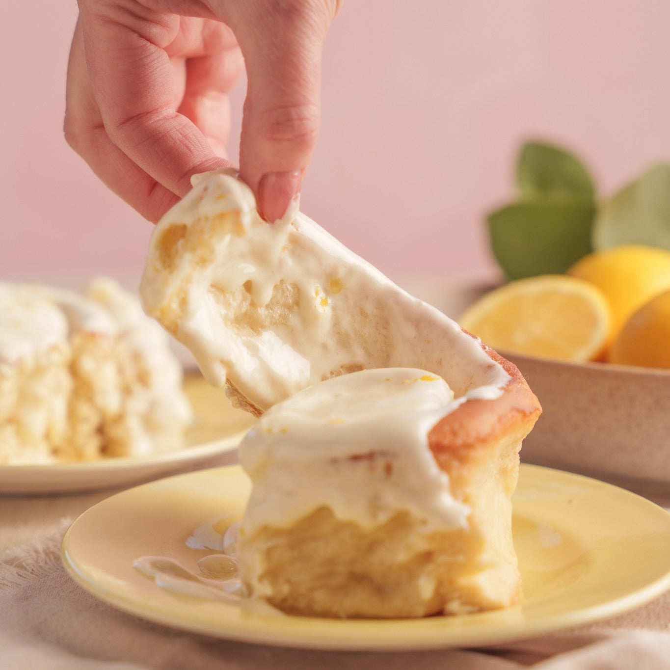 Unravelling a lemon drizzle bun
