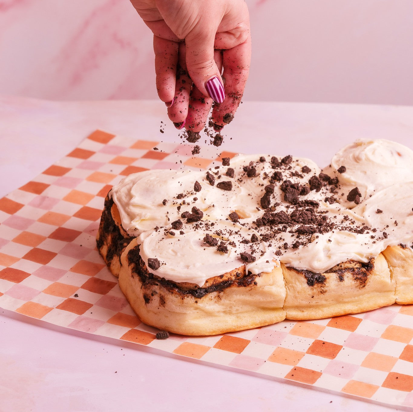 The Oreo Cinnamon Bun Box of 6